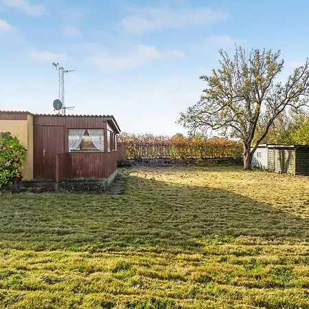 Hébergement de vacances 3 Bedroom Awesome In