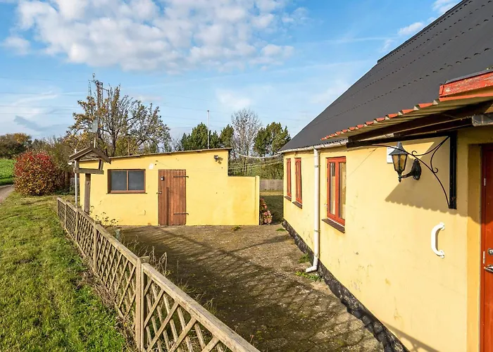 3 Bedroom Awesome In Nyaraló Rudkøbing